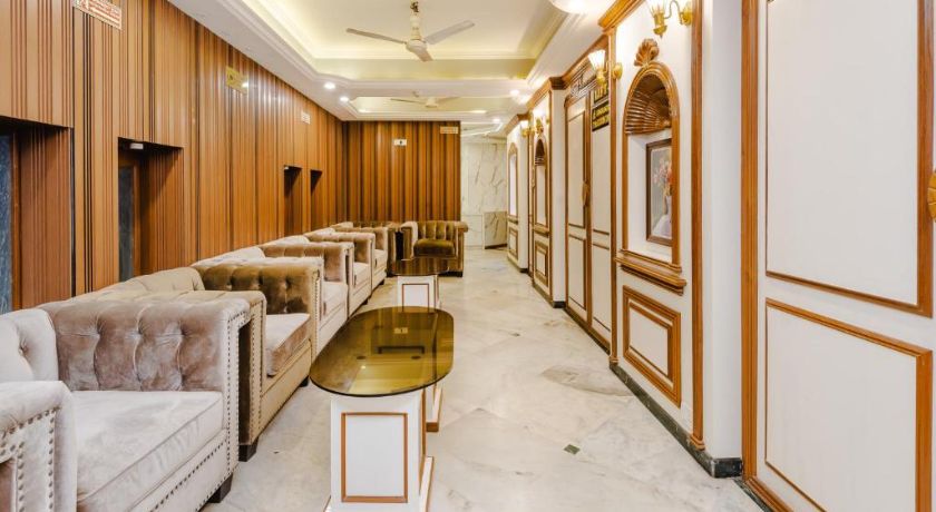 Hotel Galaxy in Surat