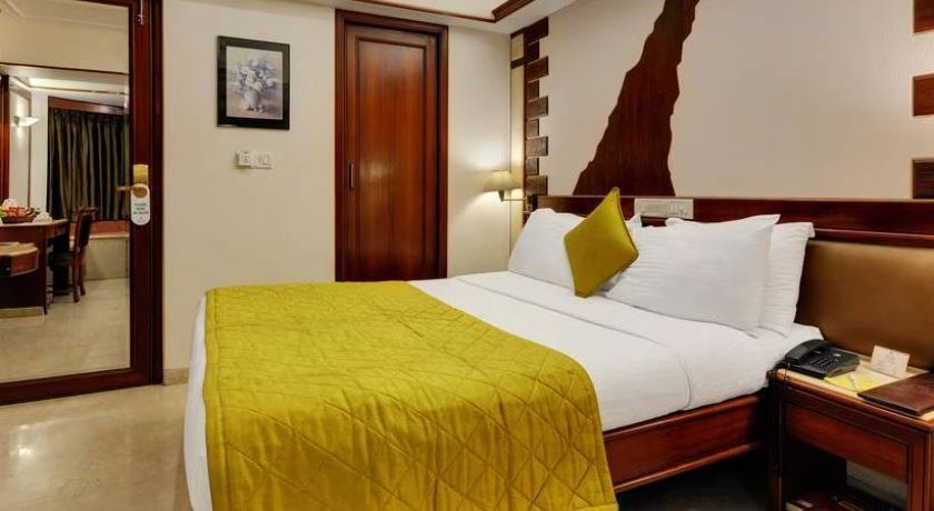 Hotel Regal Enclave in Mumbai