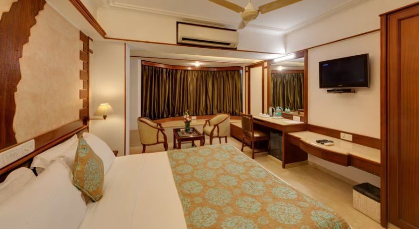 Hotel Regal Enclave in Mumbai