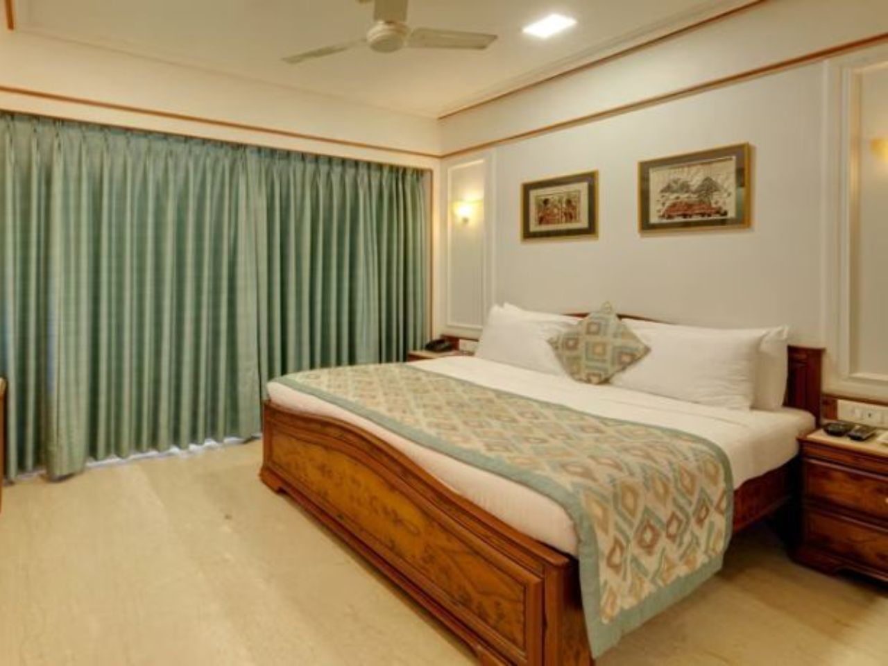 Hotel Regal Enclave in Mumbai