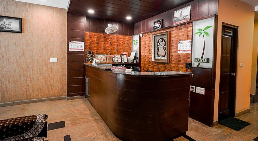 Hotel Royal Palm Udaipur in Udaipur