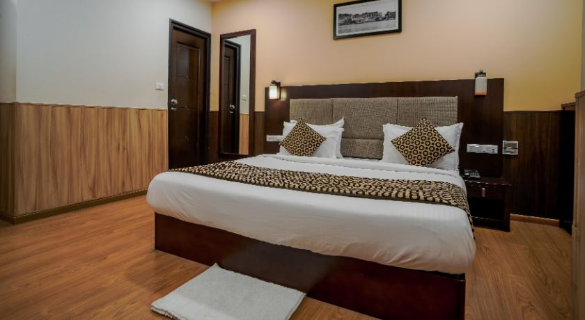 Hotel Royal Palm Udaipur in Udaipur