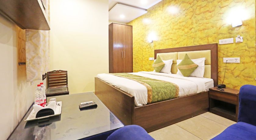 Hotel Redstone in Delhi