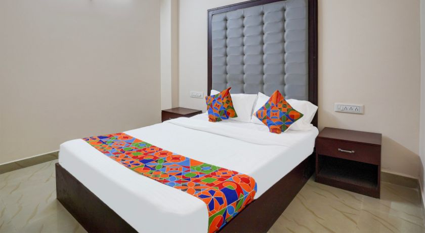 Leo Grand Hotel in Bangalore