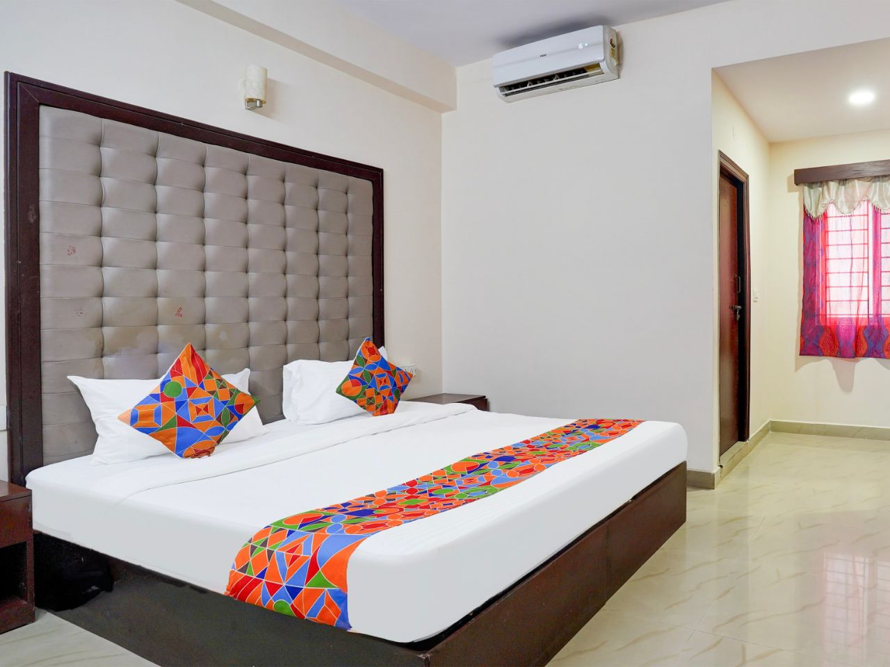 Leo Grand Hotel in Bangalore