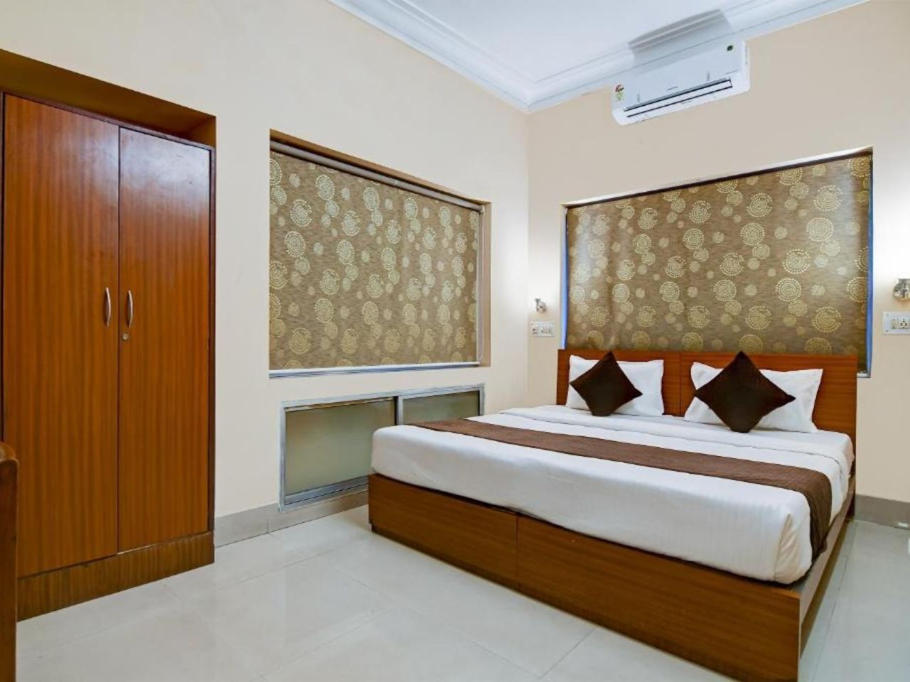 Salt Lake Inn in Kolkata