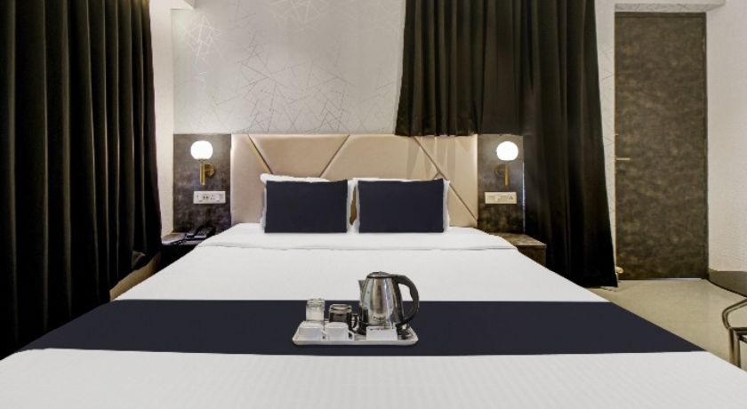 Hotel Lake View Royal in Kolkata