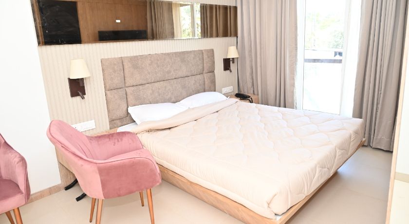 Farmhouse Residency in Mumbai