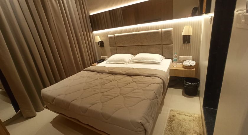 Farmhouse Residency in Mumbai