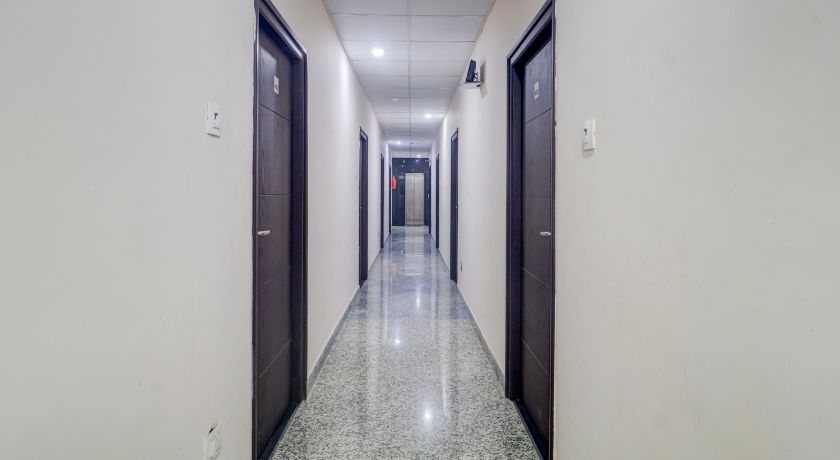 Hotel Atlas Stays DLF Gachibowli in Hyderabad