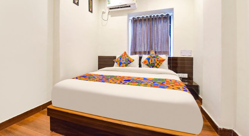 Hotel Sri Krishna in Vadodara