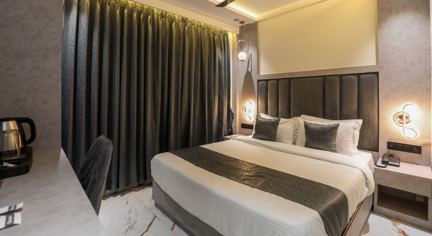 Hotel Windsor Castle in Mumbai