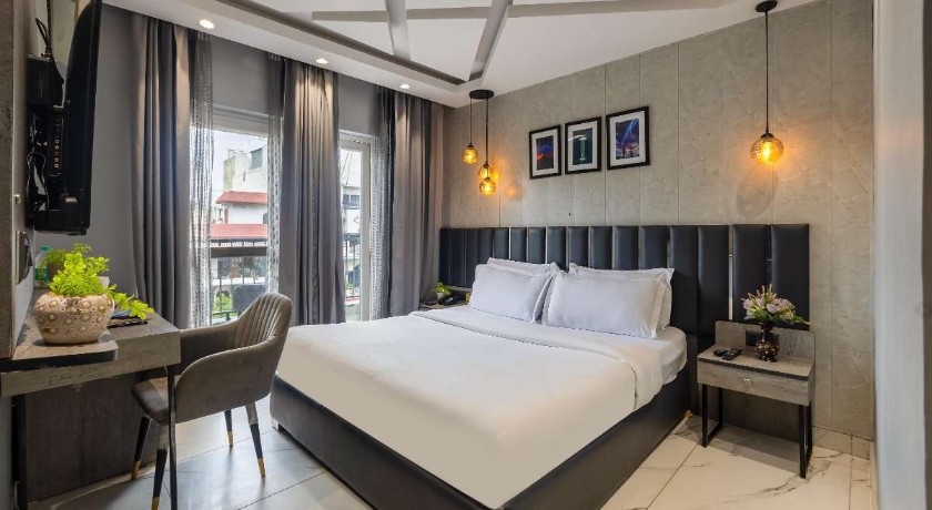 Azora By Cherish in Delhi