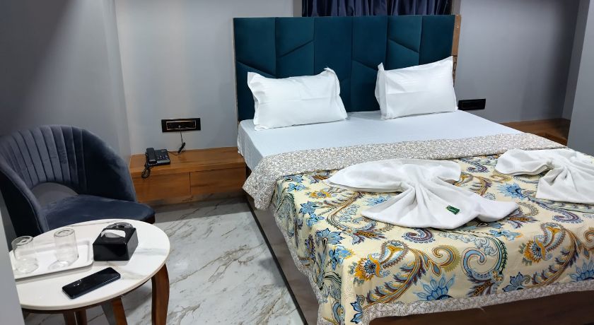 Hotel Aqua Highway Residency in Mumbai