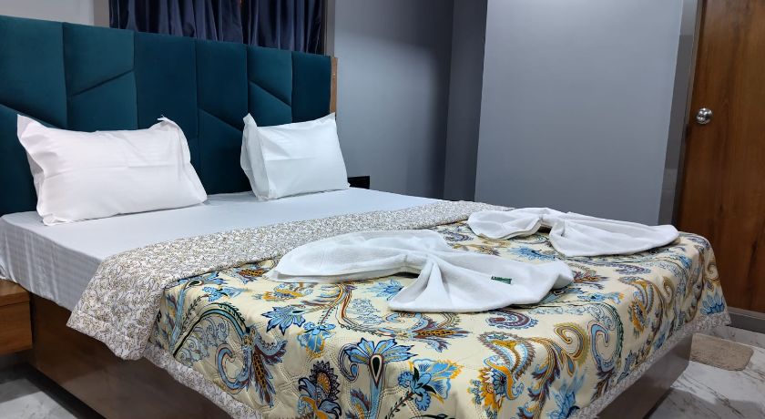 Hotel Aqua Highway Residency in Mumbai