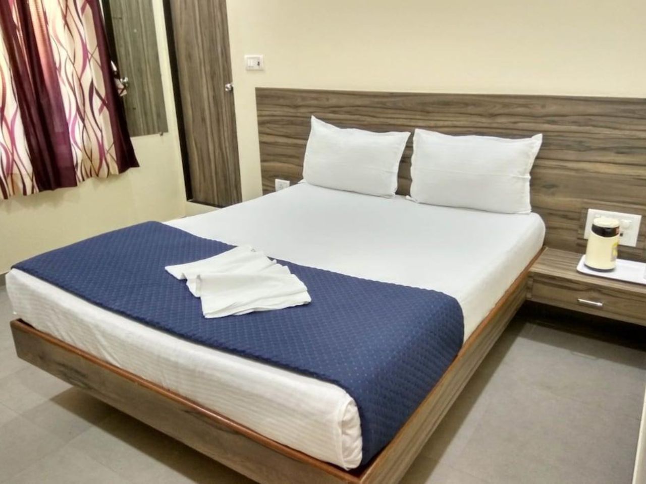 Hotel Terminus Square in Mumbai