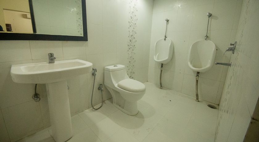 ANR Hotel in Lucknow