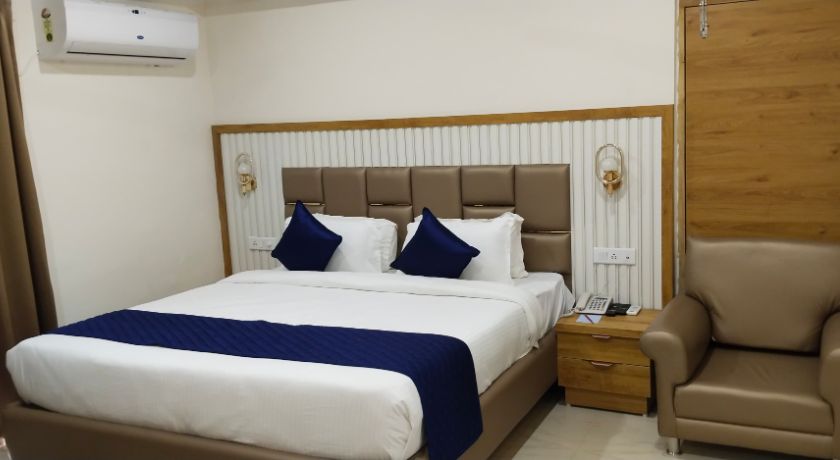 Eastin De Royal in Hyderabad