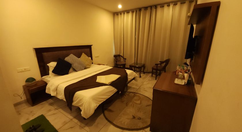 Hotel VRS Inns in Chandigarh