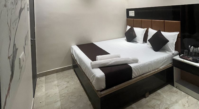 Powai Palace in Mumbai