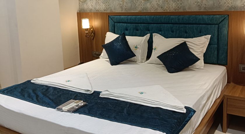 Hotel Status Residency in Navi Mumbai