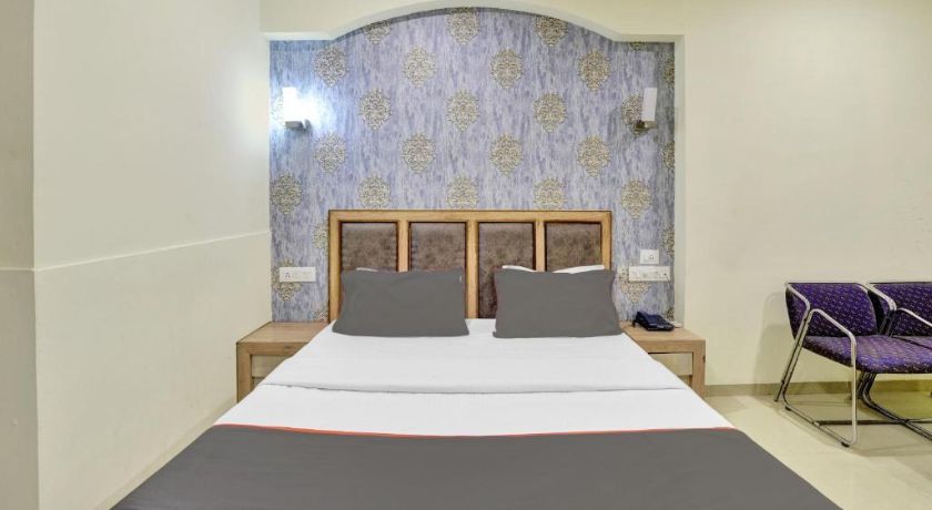 Hotel Royal Plaza in Ahmedabad