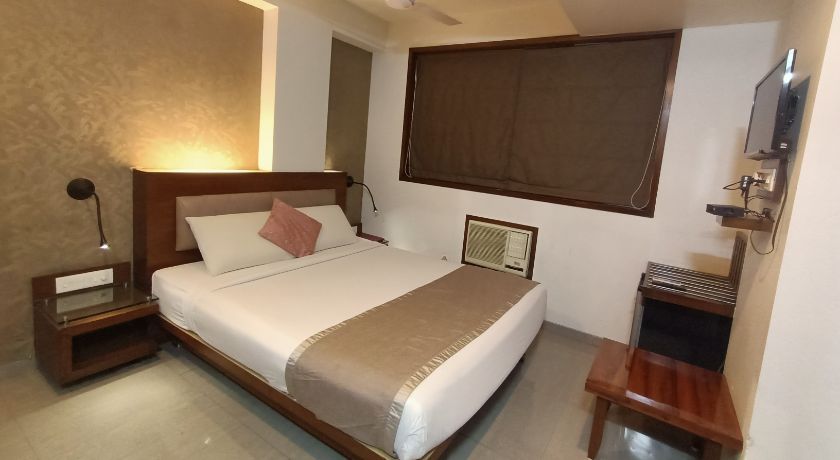 Hotel Vinyasa in Thane