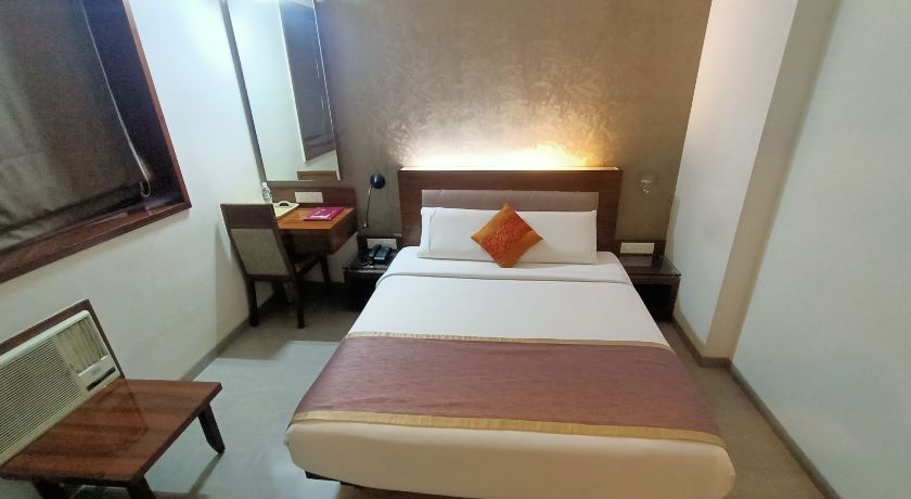 Hotel Vinyasa in Thane
