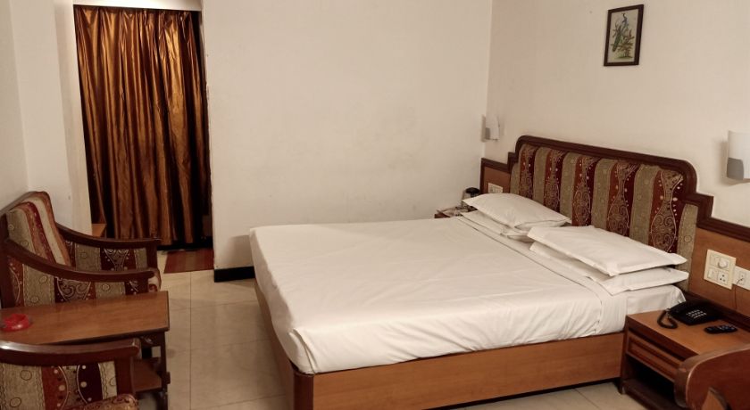 Hotel Arch Manor in Bhopal