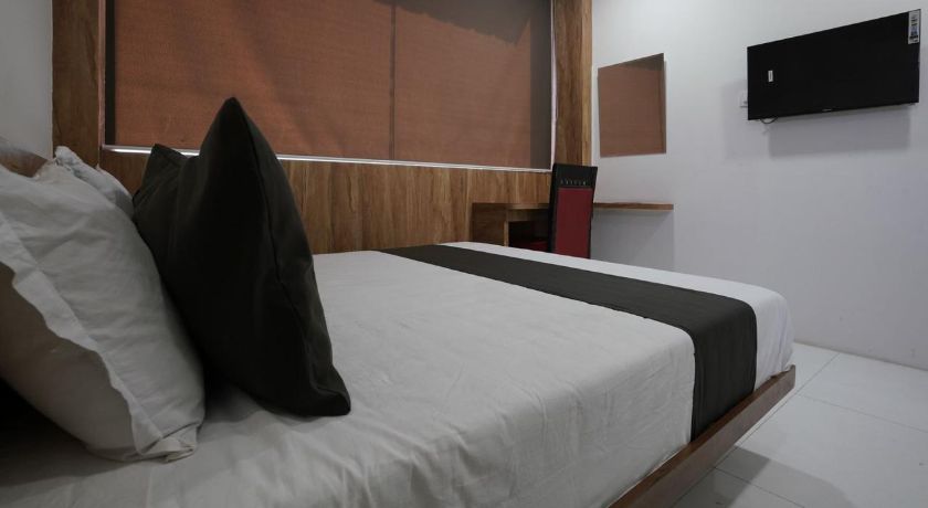 Hotel Vrindavan Residency in Thane
