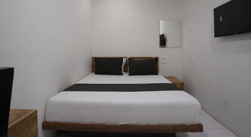 Hotel Vrindavan Residency in Thane