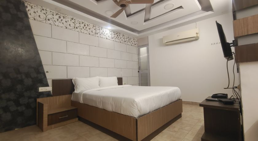 Inn 11 Central in Chennai