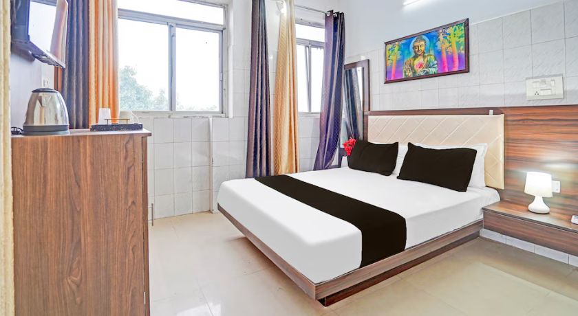 Hotel Lotus Inn in Lucknow