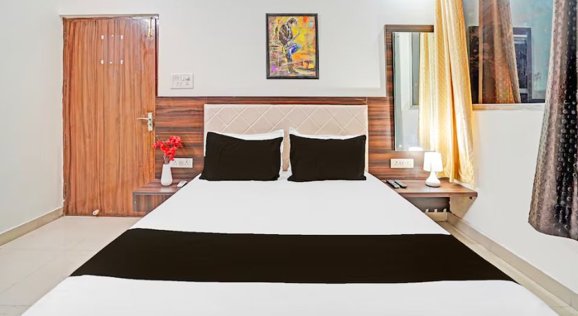 Hotel Lotus Inn in Lucknow