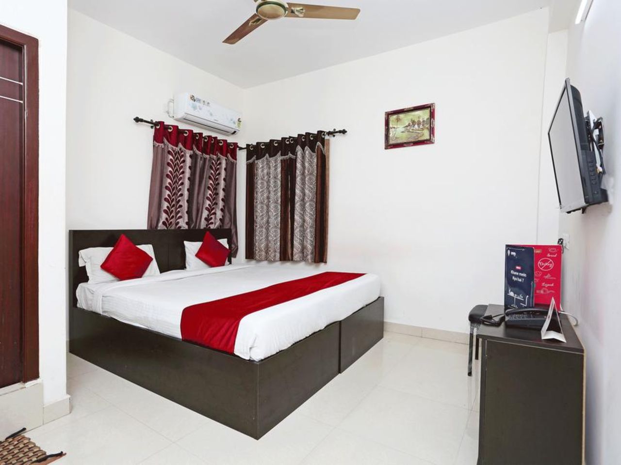Hotel Qube Inn  in Hyderabad