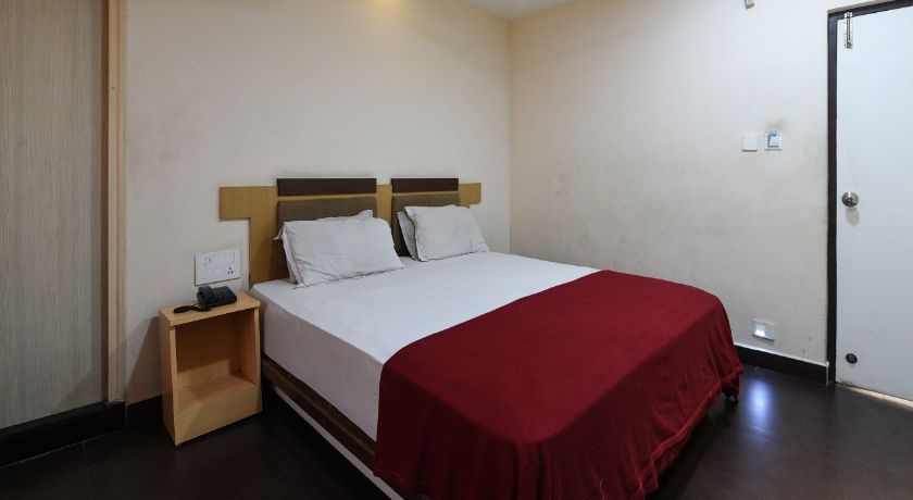 Siri Varshini Inn in Visakhapatnam