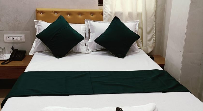 Sapphire Hotel in Mumbai