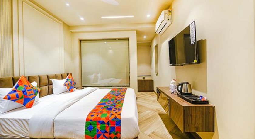 Qotel Signature Coleman in Delhi