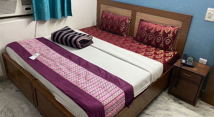 Hotel White Elephant in Noida