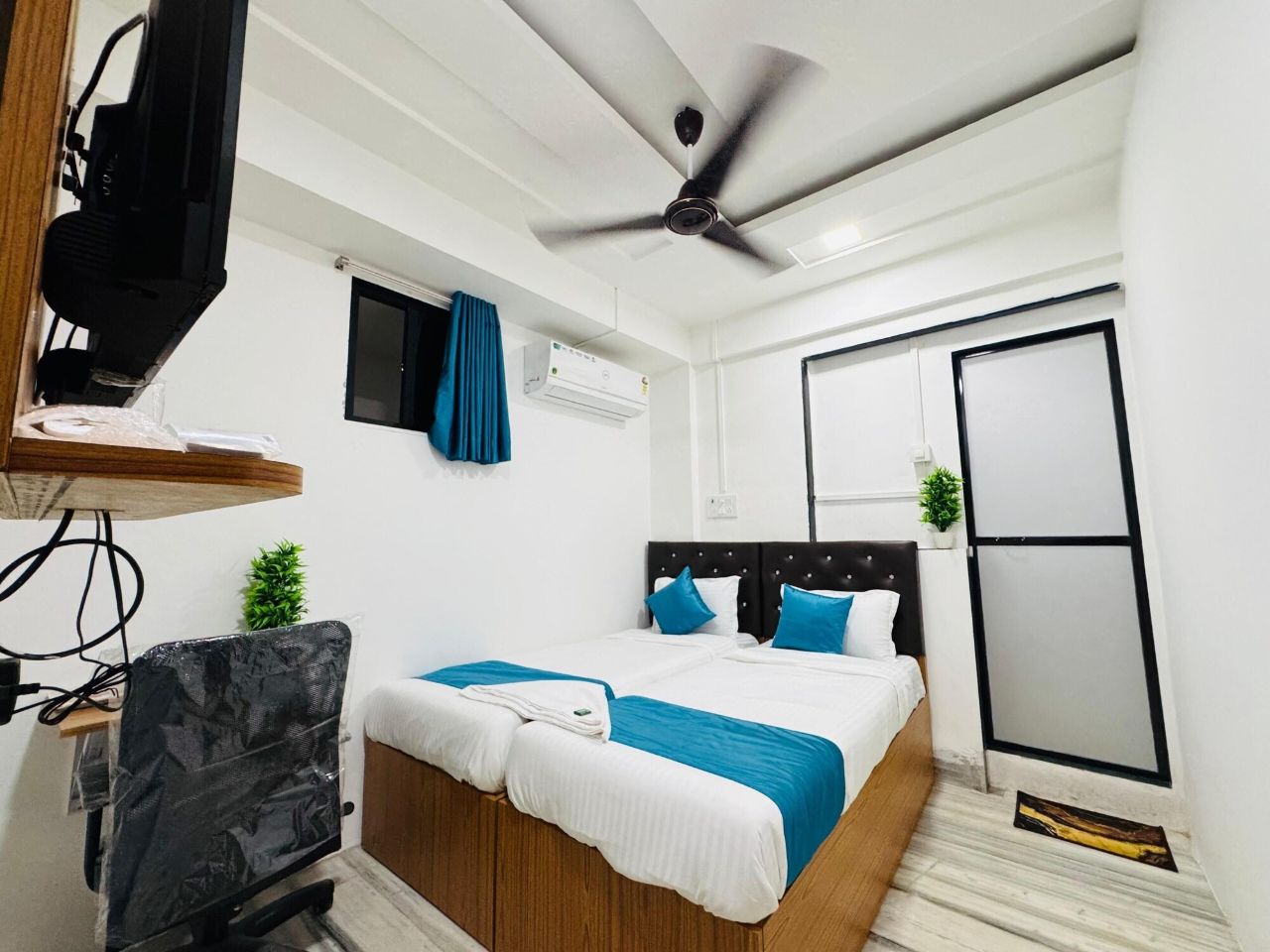 Hotel Raksha Residency in Navi Mumbai