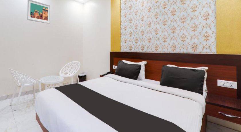 Hotel Dev Inn in Lucknow