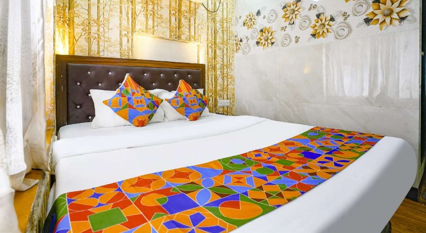 The Sunset Avenue in Mumbai