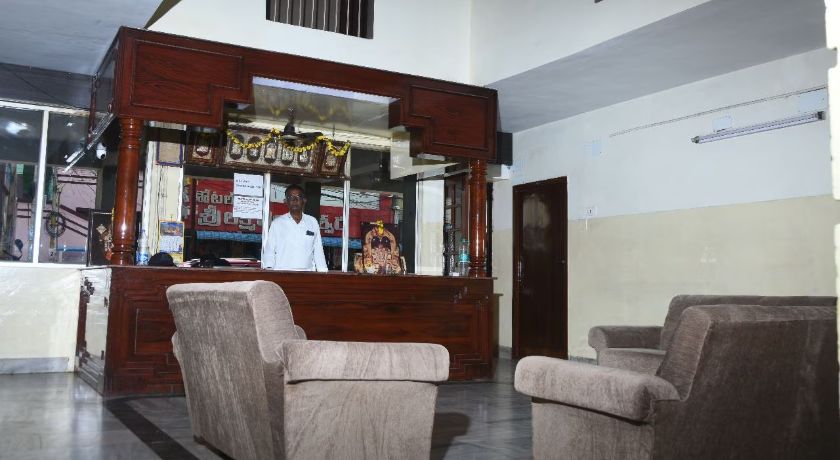Hotel Chanukya International in Nellore
