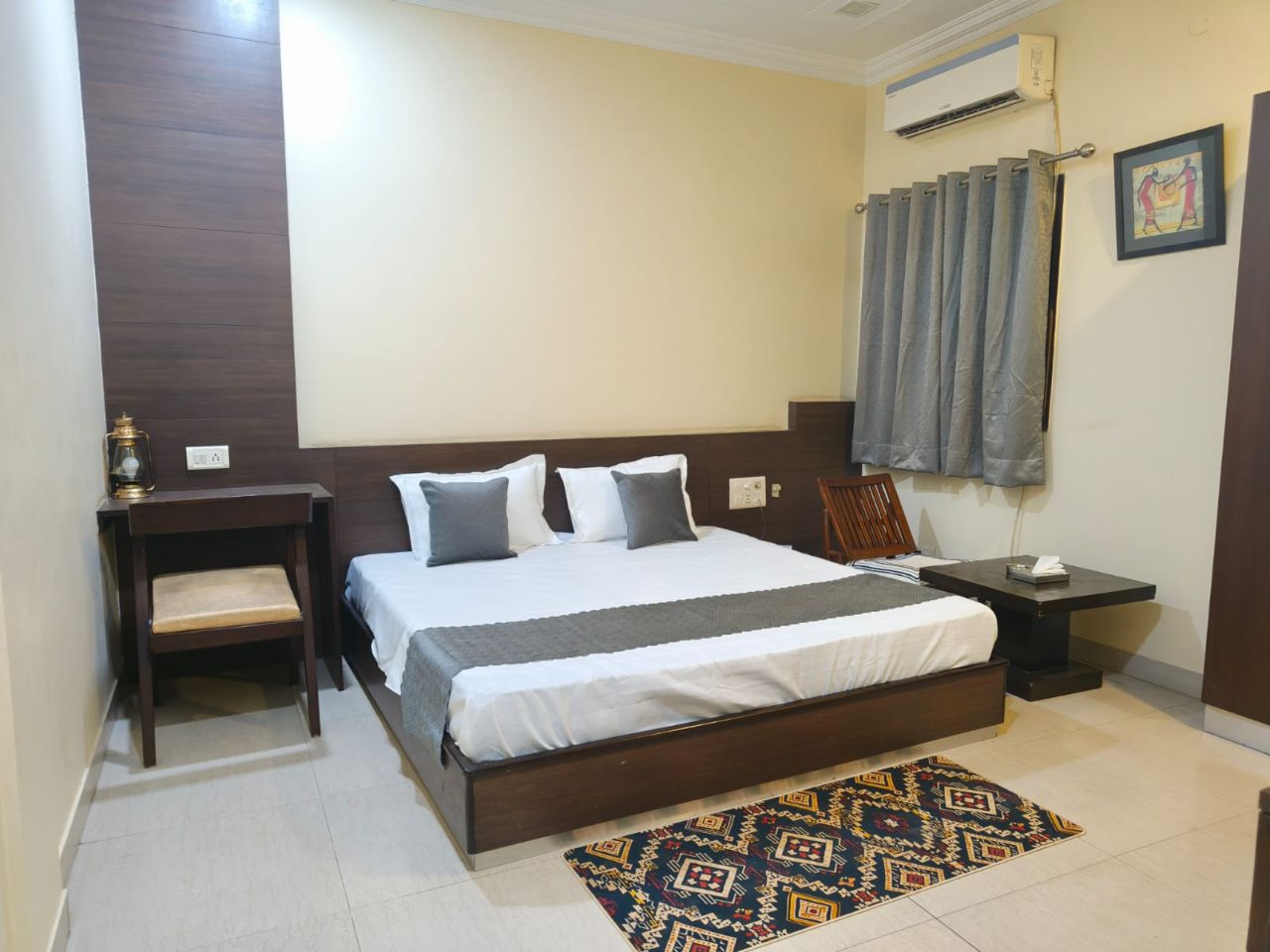 Shyama Inn Rivlet in Delhi