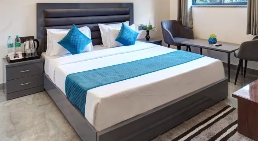 Hotel Elite Grand in Noida