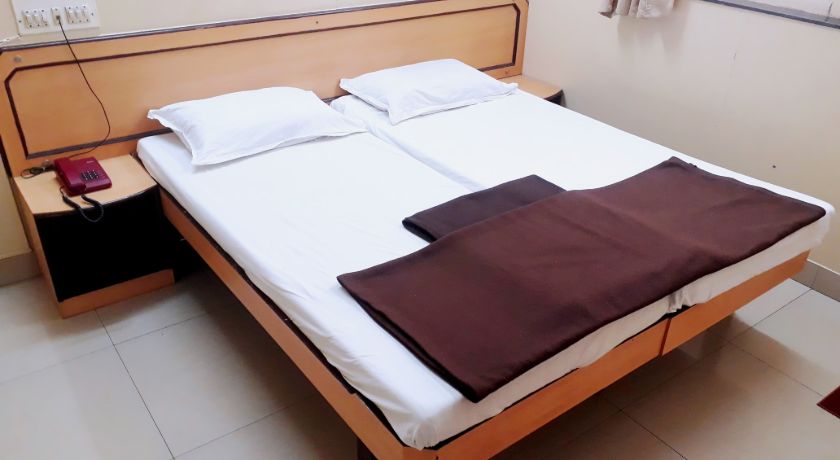 Milan Guest House in Mumbai