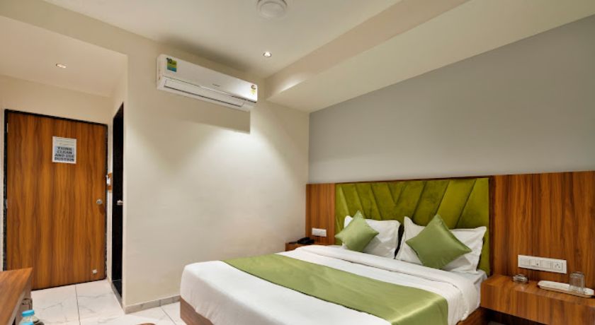 Hotel Royal 21 in Ahmedabad