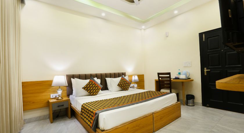 OPO Essential Sector 21 in Gurgaon