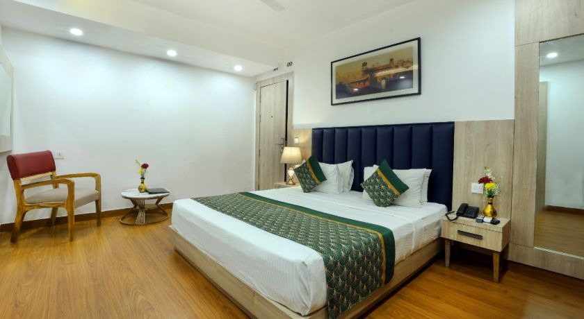 OPO Premier GK2 in Delhi