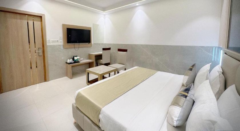 Dahabi Era - Delhi Airport in Delhi